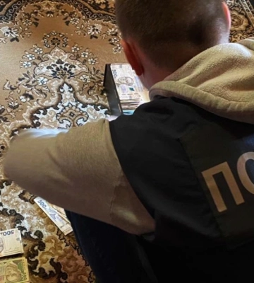 На Прикарпатті судитимуть шахраїв, які діяли за схемою «Друг просить в борг»