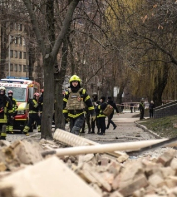 Інформація про людину під завалами будинку у Києві не підтвердилась