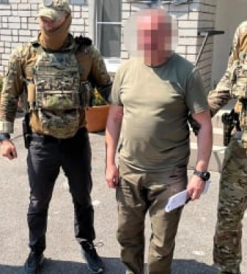 Нарахував понад 1 млн гривень виплат: запорізький ексвоєнком постане перед судом