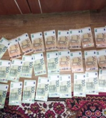 Торгували наркотиками, зброєю та вибухівкою – на Миколаївщині поліцейські перекрили міжрегіональний канал збуту