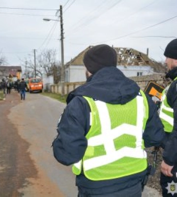 Поліція документує наслідки ворожих ударів по Миколаєву