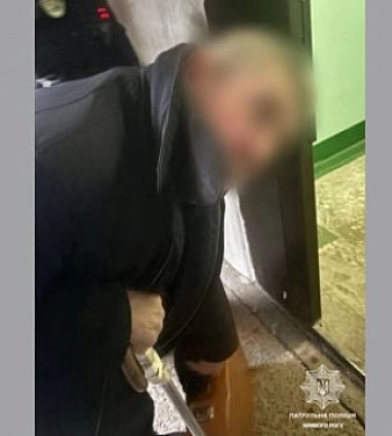 У Кривому Розі патрульні повернули додому чоловіка похилого віку, який загубився