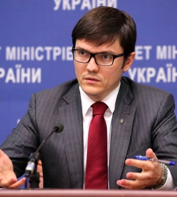 Суд до липня обмежив строк ознайомлення у справі щодо ексміністра інфраструктури Пивоварського