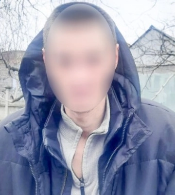 Вдарив та відібрав грошові кошти: у Миколаєві поліцейські затримали підозрюваного у пограбуванні