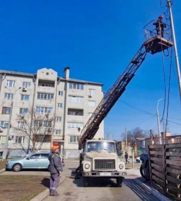 За тиждень енергетики ДТЕК повернули електропостачання майже 180 тисячам родин Дніпропетровщини