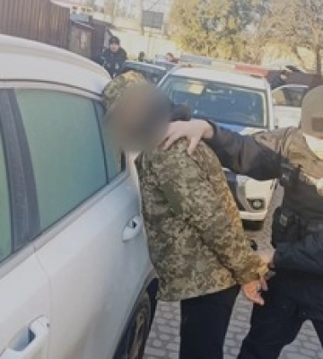 У Львові двоє чоловіків пограбували банк: кадри і деталі затримання
