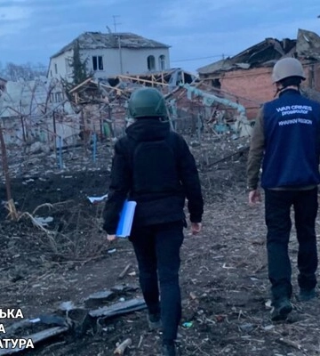 Российские войска ударили по Дергачам управляемой авиабомбой: в прокуратуре показали последствия