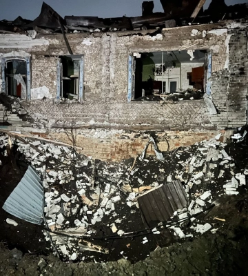 россияне сбросили КАБы на Белополье на Сумщине: повредили детский центр и жилые дома