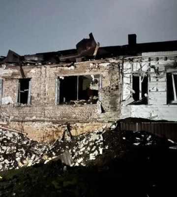 Війська РФ ударили КАБом по Білопіллю, пошкоджено Центр дитячої творчості та багато будинків. ФОТОрепортаж