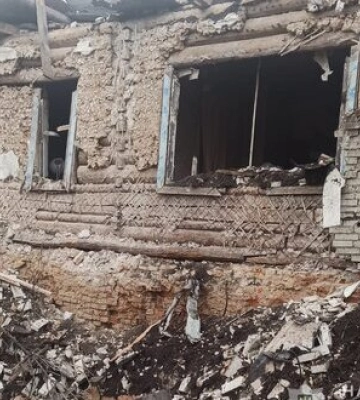 Наслідки російських обстрілів Сумщини: Пошкоджено 10 приватних будинків та приміщення школи. ФОТОрепортаж