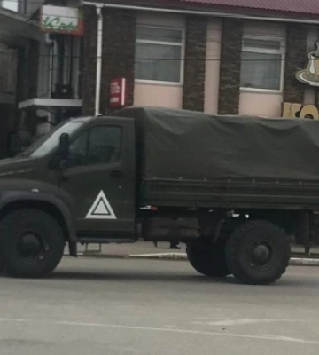 В оккупированный Джанкой прибыла новая партия российских военных и техника - "АТЭШ"