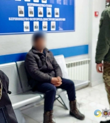 Мешканця Одещини затримали за організацію незаконного переправлення чоловіка через держкордон