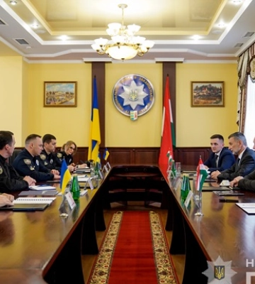 Угорська поліція допомагатиме Україні протистояти агресіі Росії