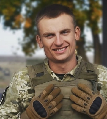 «Давав команду евакуювати поранених, а сам залишився вести бій»: 24-річному командиру з Волині присвоїли звання Героя України посмертно