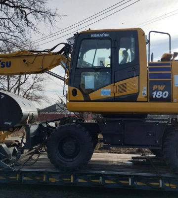 З Японії на Рівненщину передали важку техніку