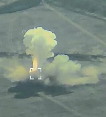 Ворожий ЗРК &quot;БУК&quot; за допомогою РСЗВ &quot;HIMARS&quot; знищили українські воїни на запорізькому напрямку. ВIДЕО