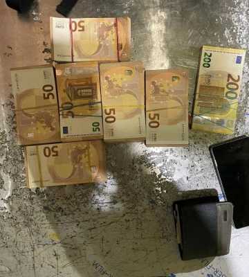 В Одеській області у іноземця виявили заборонену символіку