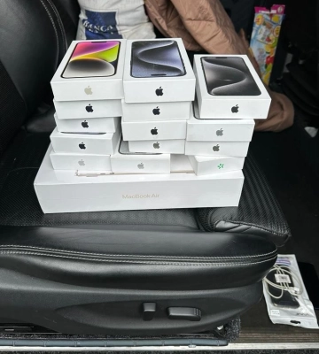 Львівський водій київського автобуса приховав на митниці навушники Airpods і повербанки Apple