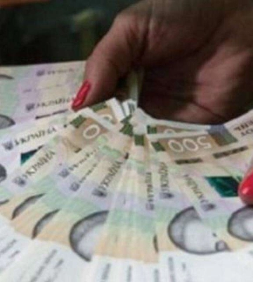 Шахрайка ошукала волонтерку з Дніпра