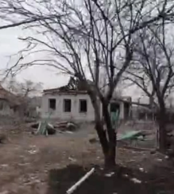 «Поки всіх не вижену звідси, не поїду, остання виїжджатиму»: староста. Як живе прифронтове Желанне на Донеччині