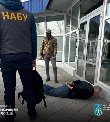 За $100 тис. намагались підкупити начальника МВА: на Сумщині &quot;на гарячому&quot; упіймали двох депутатів облради. Фото