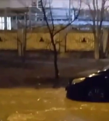 У Києві прорвало водопровід, на лівому березі можливі перебої з водою