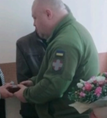 Родинам захисників з Рожища та Дубища вручили посмертні нагороди воїнів. ФОТО