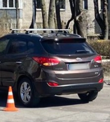 Унаслідок зіткнення з авто у Львові травми отримав 19-річний мотоцикліст