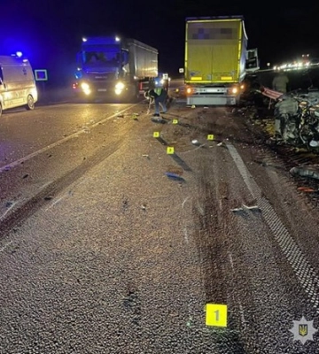 У ДТП на Хмельниччині загинули 19-річний водій та його 15-річний пасажир