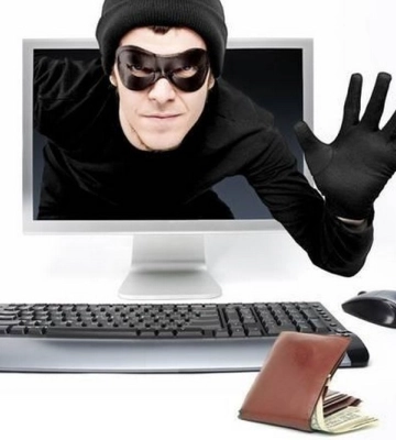 Псевдобанкір видурив у прикарпатки близько ₴215 тисяч