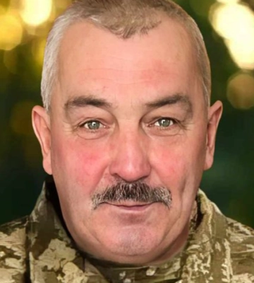 Раптово помер на автостанції, повертаючись додому у відпустку: на Волині «на щиті» зустріли Героя Сергія Матвіюка. Відео