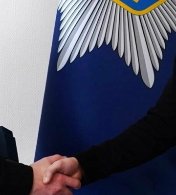 У Львові нагородили студента, який допоміг поліцейським затримати нападника на жінок