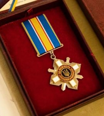 На Полтавщині рідним полеглого воїна передали орден