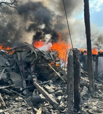 Армія РФ вдарила по Українську: двоє людей постраждали, є пошкодження