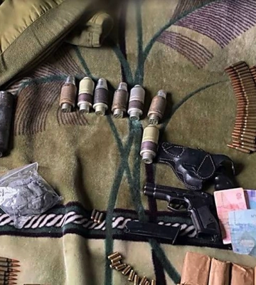 Два миколаївця у Херсоні грабували людей під час комендантської години