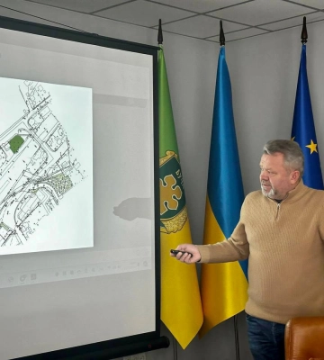 У Бучі реконструюють Вокзальну площу за допомогою першого в Україні промислового 3D-принтера