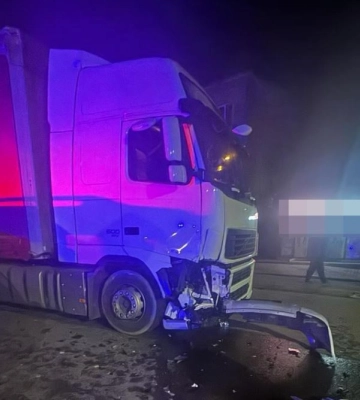 Бійцям з Волині доставили вантажівки з Латвії