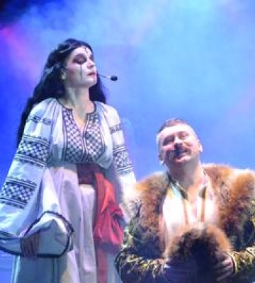 Живі ляльки-мотанки і мексиканські маски смерті: у Полтаві премєра вистави Конотопська відьма ФОТО, ВІДЕО