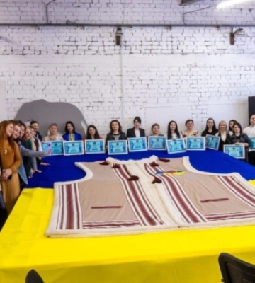 На Дніпропетровщині презентували найбільший святковий кептар в Україні