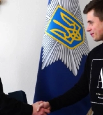 У Львові нагородили студента, який допоміг поліцейським затримати нападника на жінок