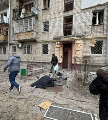 Росія завдала удару по житлових будинках Харкова. Є загиблі та поранені