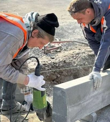 Від заміни  тротуарів до оновлення дорожнього покриття: у Дніпрі розпочали комплексний ремонт вулиць