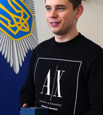 У Львові нагородили студента, який допоміг поліцейським затримати нападника на жінок
