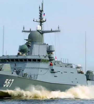 У Севастопольську бухту зайшов малий ракетний корабель проєкту «Каракурт» - партизани
