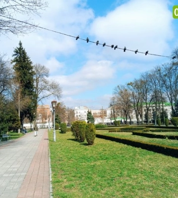 У Полтаві та області буде дуже тепло та вітряно