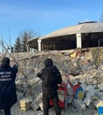 Разрушены ресторан и дома: появились фото после ночной атаки на Харьков