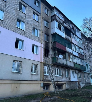 Многоэтажка горела на Харьковщине: 20 жителей эвакуировали 