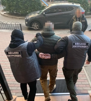 Под видом капеллана хотел шпионить за десантниками: задержали &quot;крота&quot; российского гру
