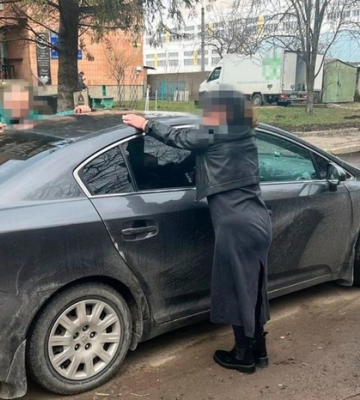 Затримано судиму жінку, яка ввозила в Україну прекурсори під виглядом прального порошку