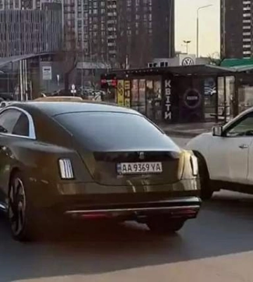 Украинский нардеп стал владельцем первого электрического Rolls-Royce Spectre Украинский нардеп стал владельцем первого электрического Rolls-Royce Spectre
